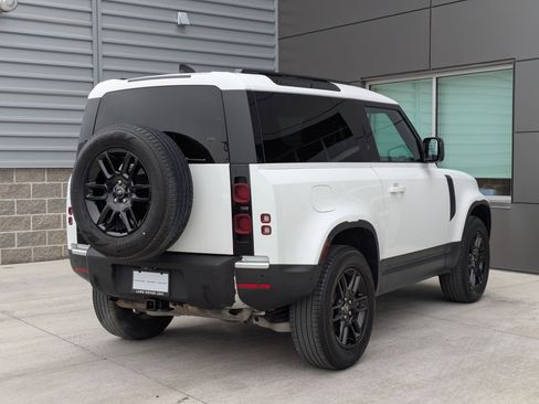 Used 2024 Land Rover Defender 90 S image 7