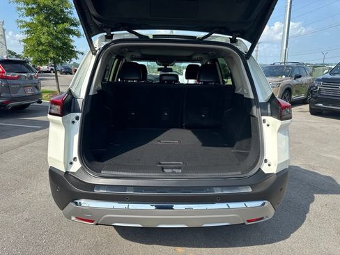 Used 2023 Nissan Rogue Platinum FWD image 25