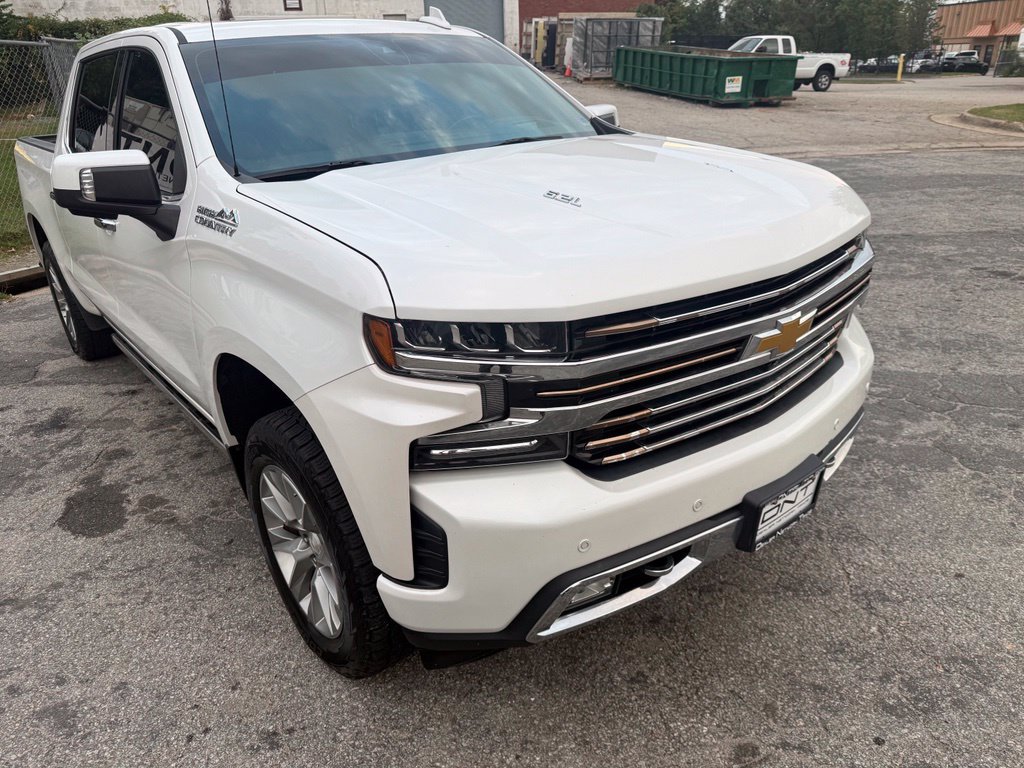 Used 2019 Chevrolet Silverado 1500 High Country w/ Technology Package AWD/4WD image 16