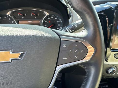 Used 2022 Chevrolet Traverse LT image 22