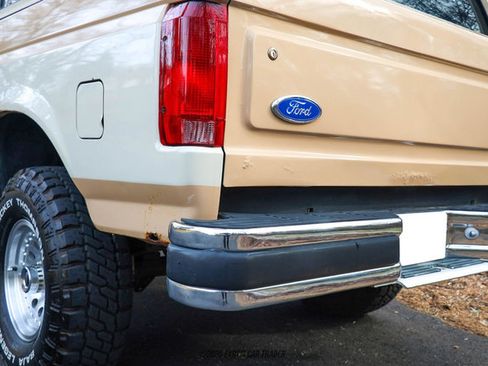 Used 1990 Ford Bronco Custom image 60