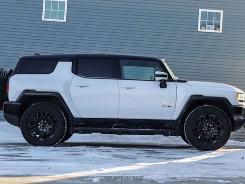 Used 2025 GMC Hummer EV 2X AWD/4WD image 9