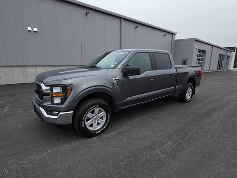 Used 2023 Ford F150 XLT w/ Equipment Group 301A Mid image 4