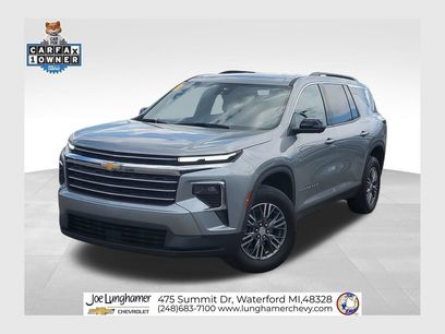 Used 2024 Chevrolet Traverse LT w/ Trailering Package