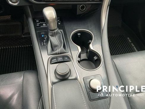 Used 2018 Lexus RX 350L FWD w/ Accessory Package image 15