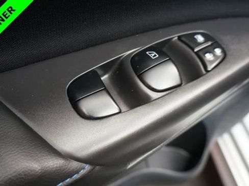 Used 2018 Nissan Sentra SR Turbo FWD image 30