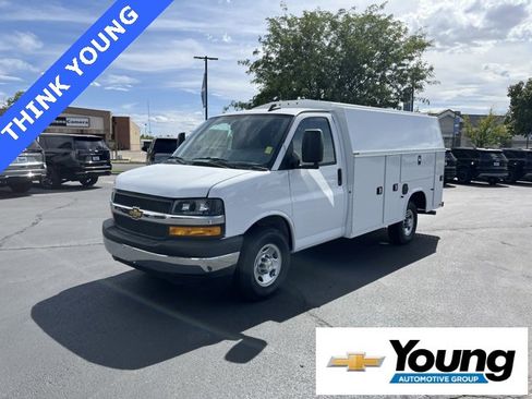 New 2025 Chevrolet Express 3500 w/ Power Convenience Package image 3