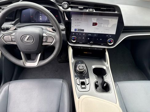 Certified 2023 Lexus RZ 450e Premium w/ Technology Package AWD/4WD image 27