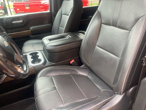 Used 2020 Chevrolet Silverado 2500 High Country w/ Technology Package AWD/4WD image 27