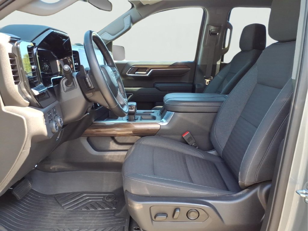 Certified 2023 Chevrolet Silverado 1500 LT Trail Boss w/ LPO, Dark Essentials Package AWD/4WD image 15