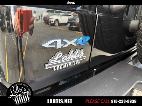 Certified 2022 Jeep Wrangler Unlimited Sahara 4xe w/ Cold Weather Group image 32