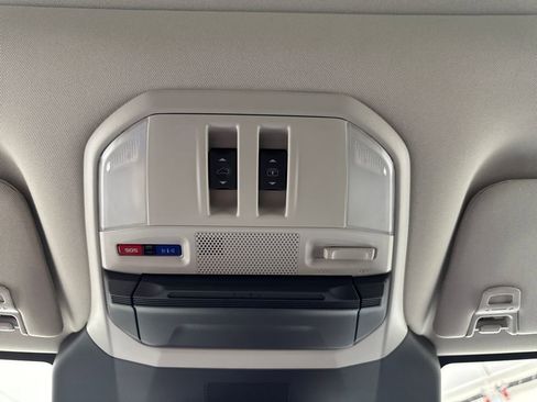 New 2025 Subaru Ascent Limited image 21