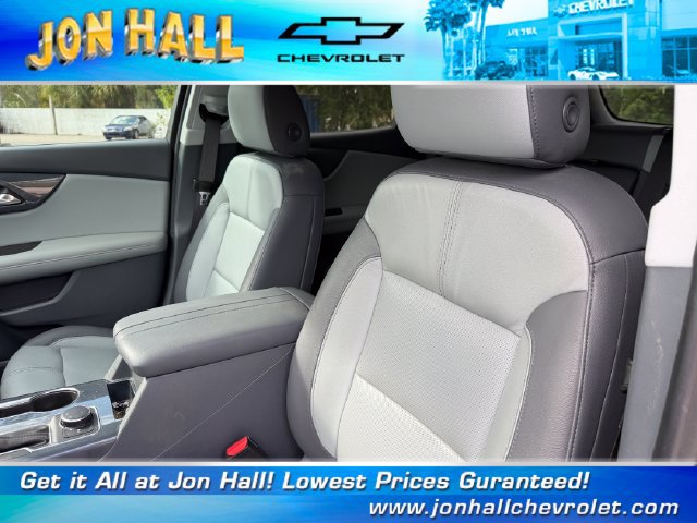 Used 2020 Chevrolet Blazer LT w/ Sound & Technology Package FWD image 16