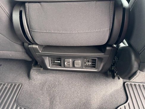 Used 2020 GMC Sierra 1500 SLE w/ SLE Value Package image 16