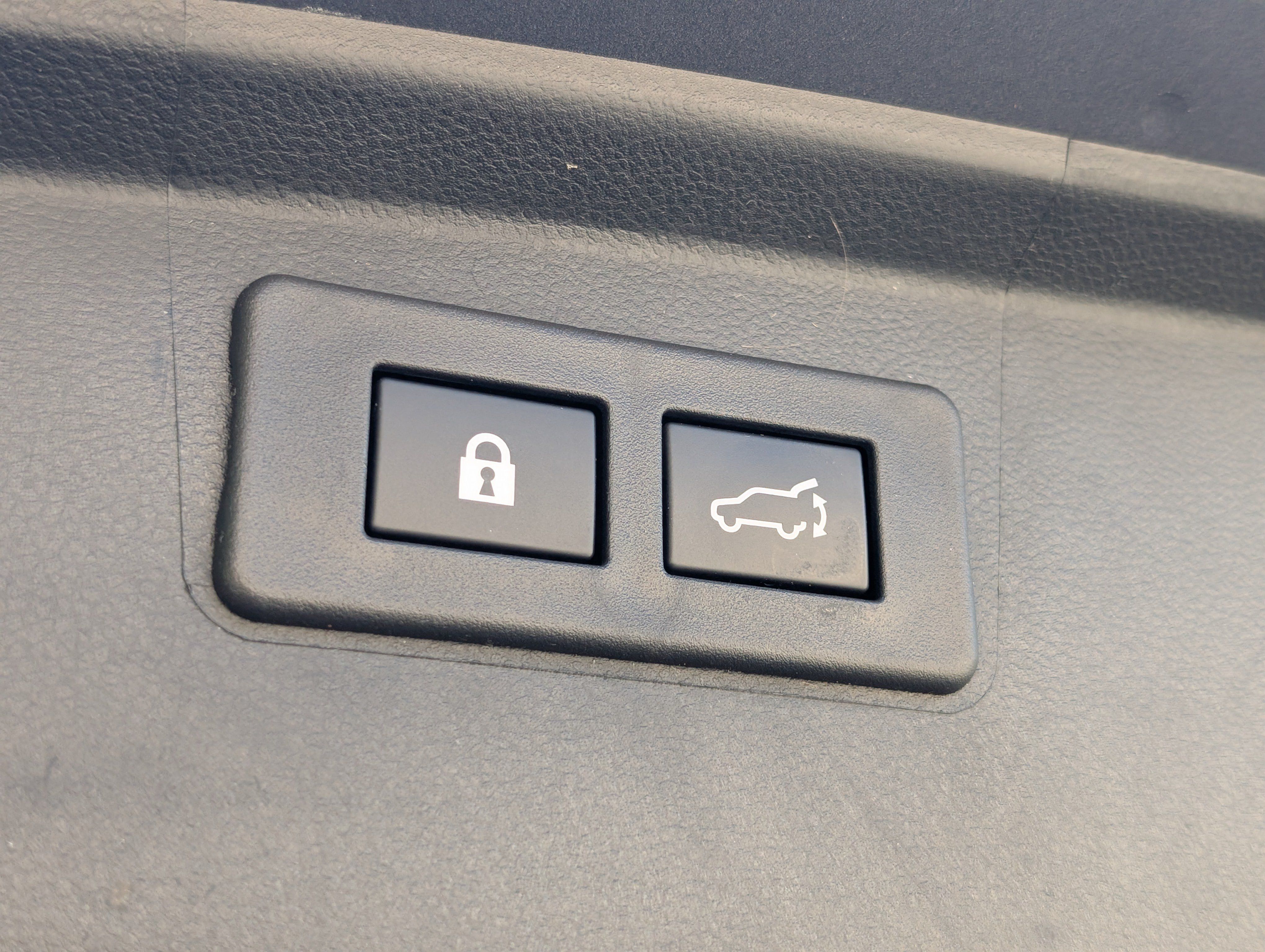 Used 2024 Subaru Outback Premium AWD/4WD image 19