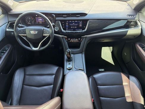 Used 2020 Cadillac XT6 Premium Luxury image 14