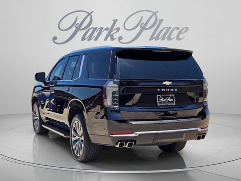 Used 2025 Chevrolet Tahoe High Country AWD/4WD image 3