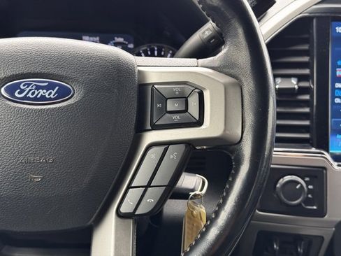 Used 2022 Ford F350 Lariat w/ Chrome Package image 26