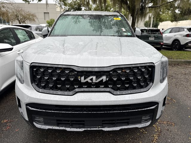 Used 2024 Kia Telluride SX Prestige X-Line AWD/4WD image 2