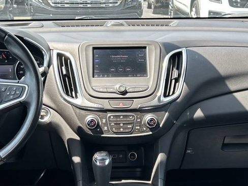 Used 2020 Chevrolet Equinox LT FWD image 23