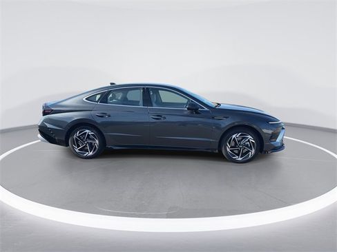 New 2026 Hyundai Sonata SEL image 9