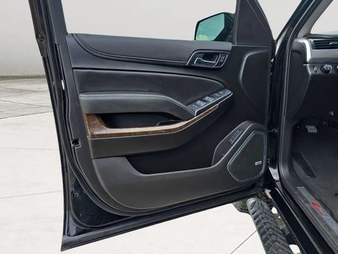 Used 2019 Chevrolet Tahoe LT AWD/4WD image 11