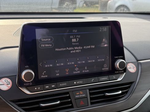 Used 2024 Nissan Altima 2.5 SV image 20