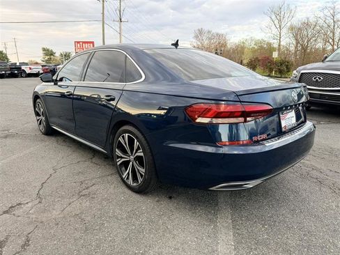 Used 2021 Volkswagen Passat 2.0T SE image 7