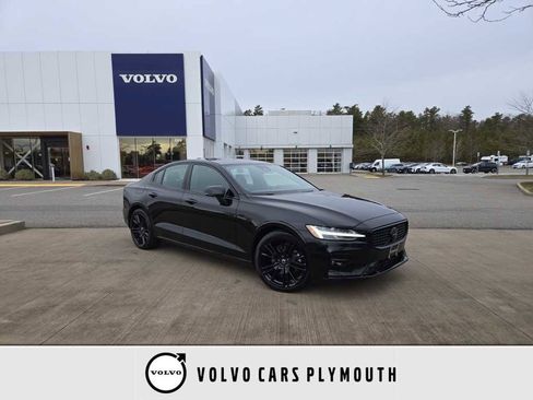 Used 2024 Volvo S60 B5 Plus image 1