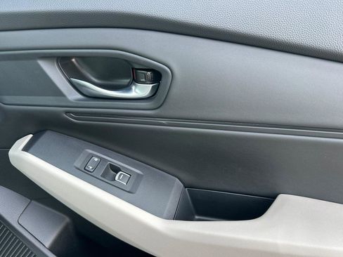 New 2025 Honda Accord SE image 19