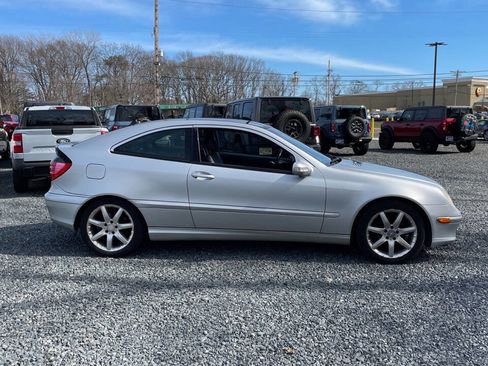 Used 2004 Mercedes-Benz C 230 Coupe image 4