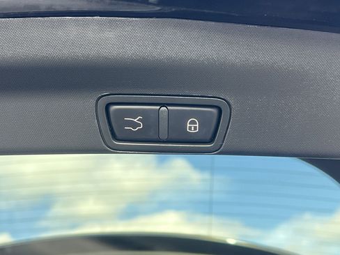 Used 2022 Alfa Romeo Stelvio Ti image 25