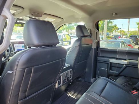 Used 2021 Ford F250 Lariat w/ Lariat Ultimate Package AWD/4WD image 11
