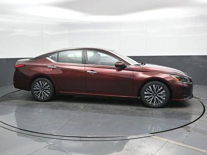 Used 2023 Nissan Altima 2.5 SV