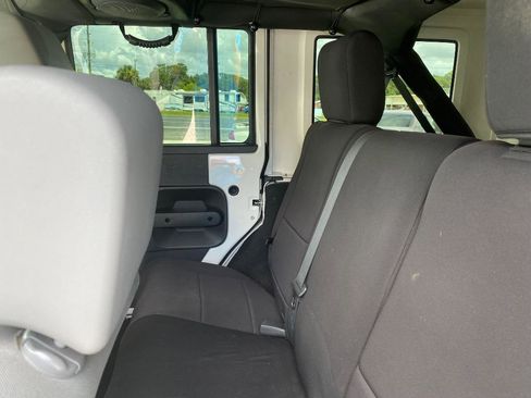 Used 2008 Jeep Wrangler Unlimited Rubicon w/ PWR Convenience Group AWD/4WD image 37