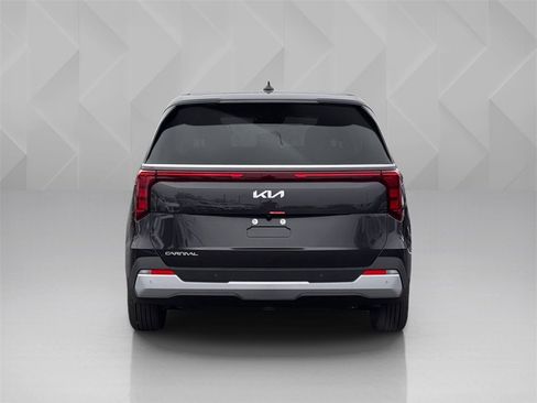 New 2026 Kia Carnival image 6