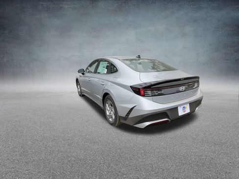 Used 2026 Hyundai Sonata SE FWD image 20