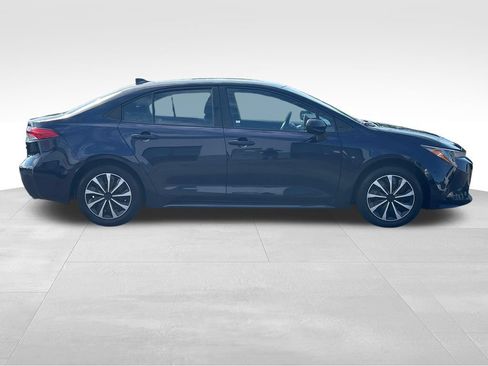 Used 2022 Toyota Corolla LE FWD image 8