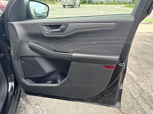 Used 2024 Ford Escape Active AWD/4WD image 32