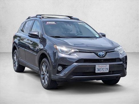 Used 2017 Toyota RAV4 Limited w/ Advanced Technology Package AWD/4WD image 3