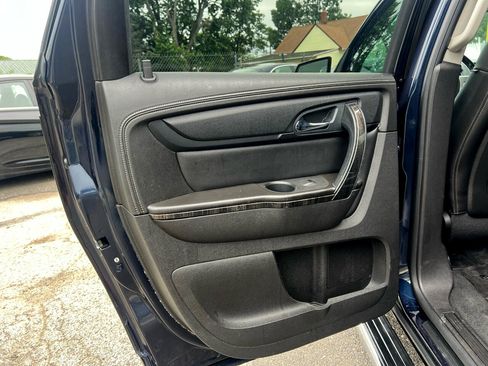 Used 2016 GMC Acadia SLT image 21