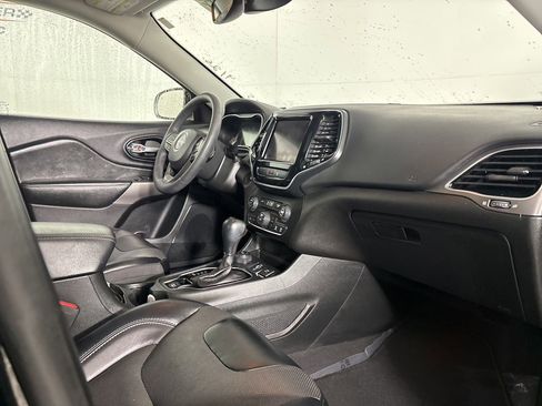 Used 2022 Jeep Cherokee Limited image 30