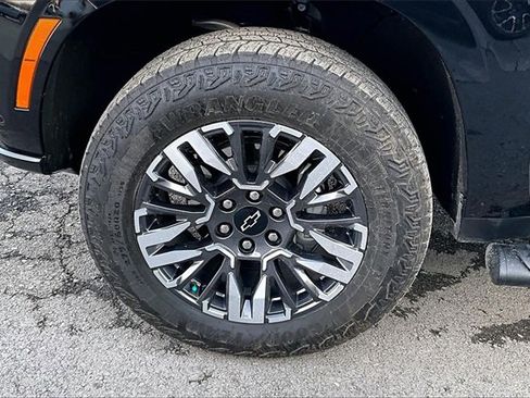 Used 2025 Chevrolet Tahoe Z71 image 35