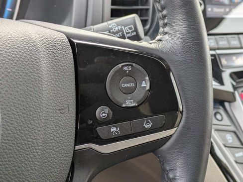 Used 2023 Honda Odyssey Touring image 25