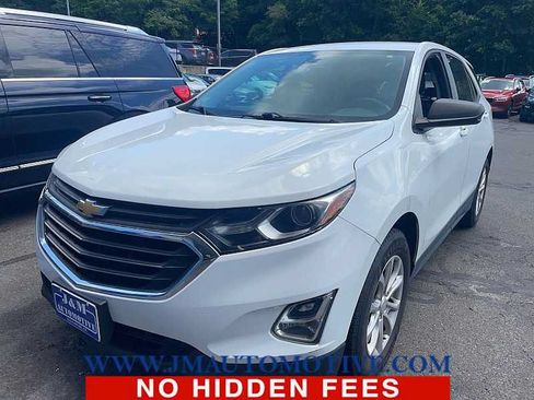 Used 2020 Chevrolet Equinox LS w/ LS Convenience Package FWD image 1