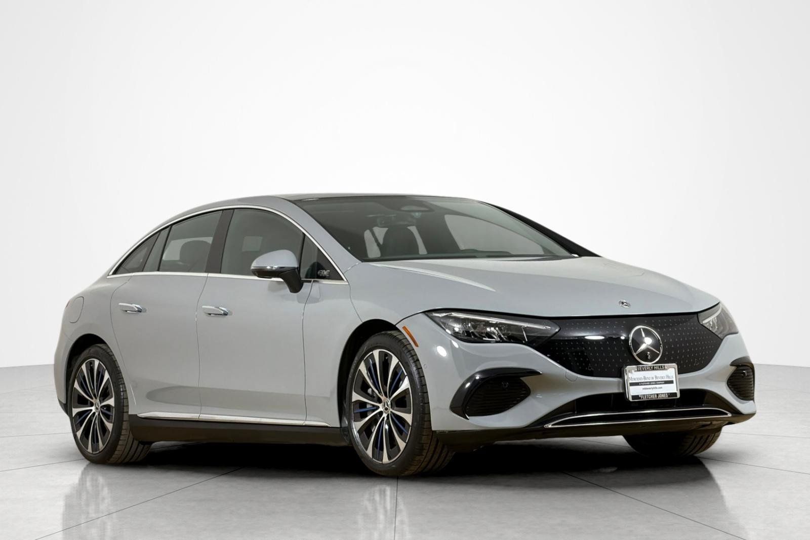Used 2023 Mercedes-Benz EQE 500 4MATIC Sedan image 7