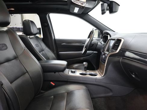 Used 2014 Jeep Grand Cherokee Overland AWD/4WD image 21