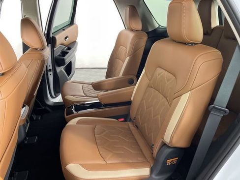 New 2026 Nissan Pathfinder Platinum AWD/4WD image 45