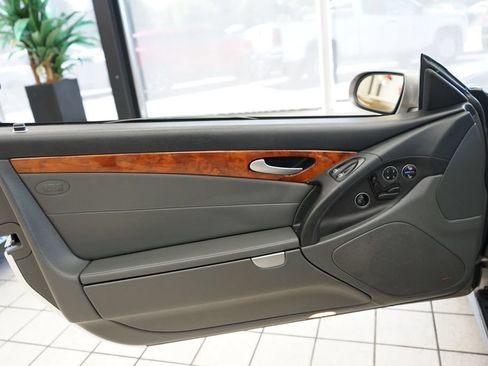 Used 2005 Mercedes-Benz SL 500 image 25