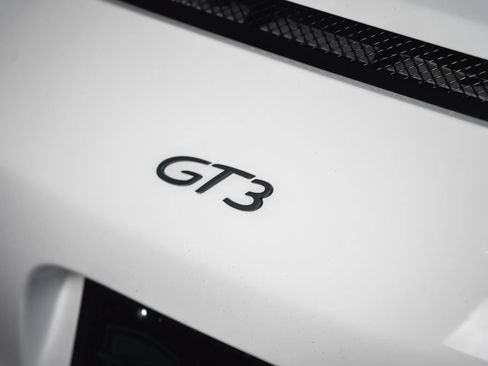 Used 2015 Porsche 911 GT3 RWD image 23